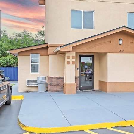 Super 8 By Wyndham Augusta Ft Eisenhower Area מראה חיצוני תמונה