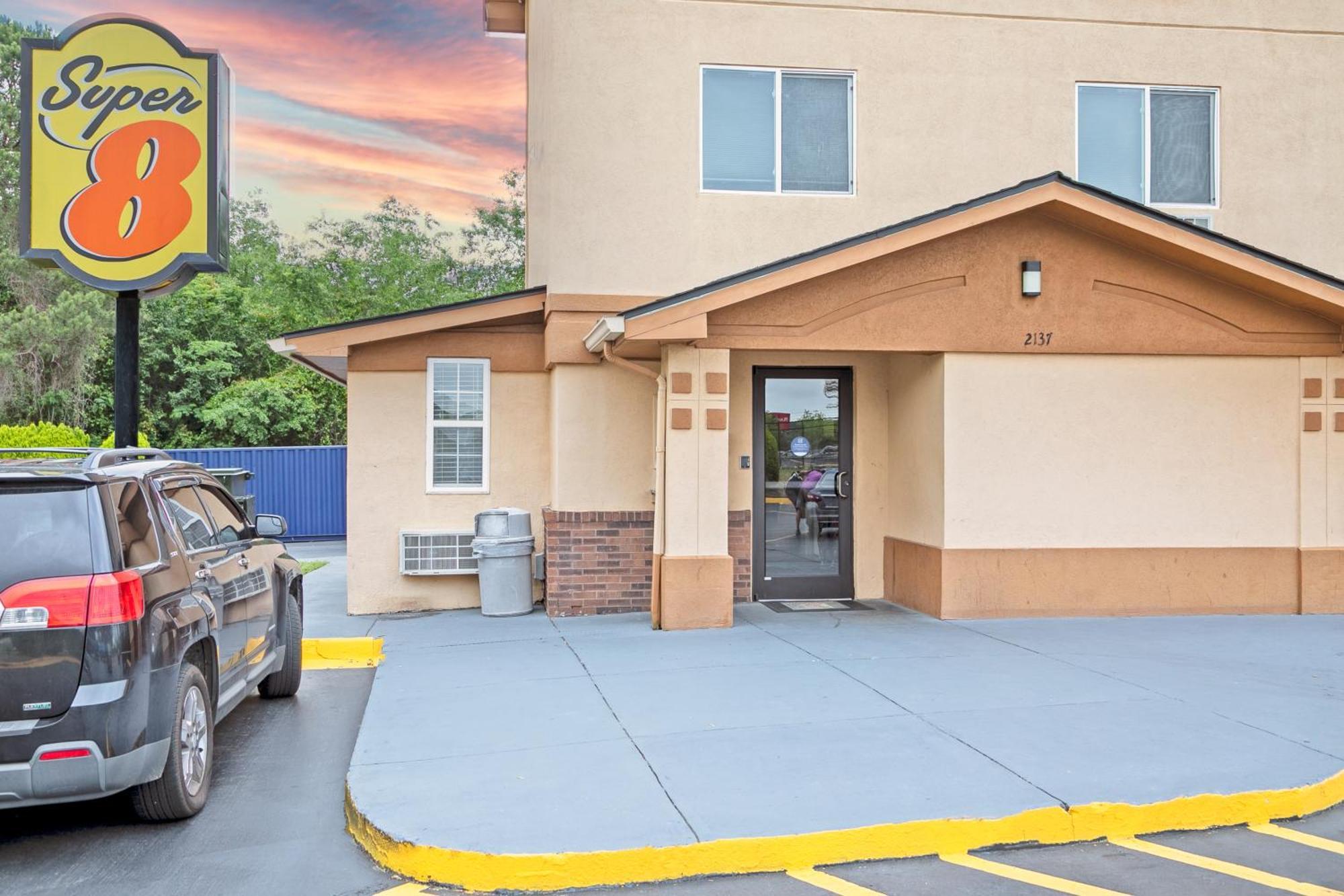 Super 8 By Wyndham Augusta Ft Eisenhower Area מראה חיצוני תמונה