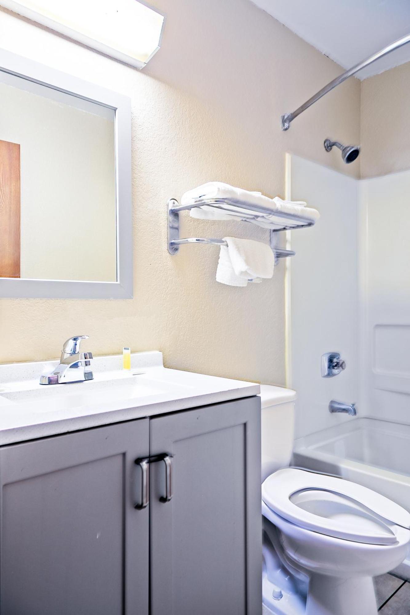 Super 8 By Wyndham Augusta Ft Eisenhower Area מראה חיצוני תמונה