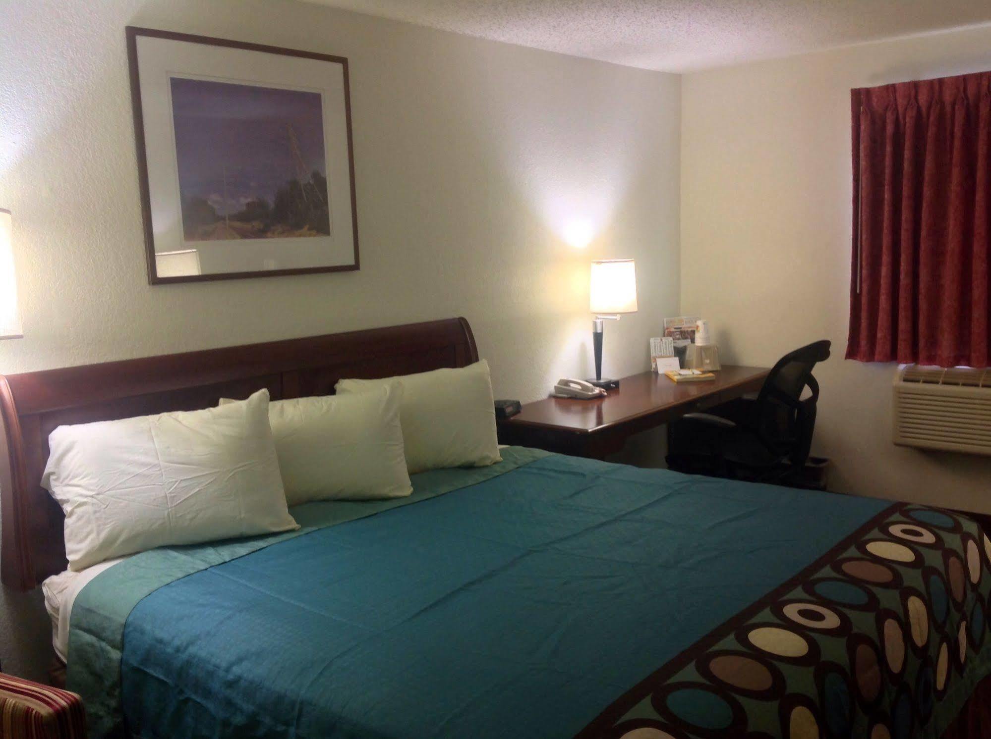 Super 8 By Wyndham Augusta Ft Eisenhower Area מראה חיצוני תמונה